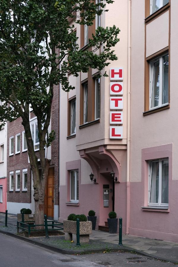 Hotel Engelbert Düsseldorf Buitenkant foto