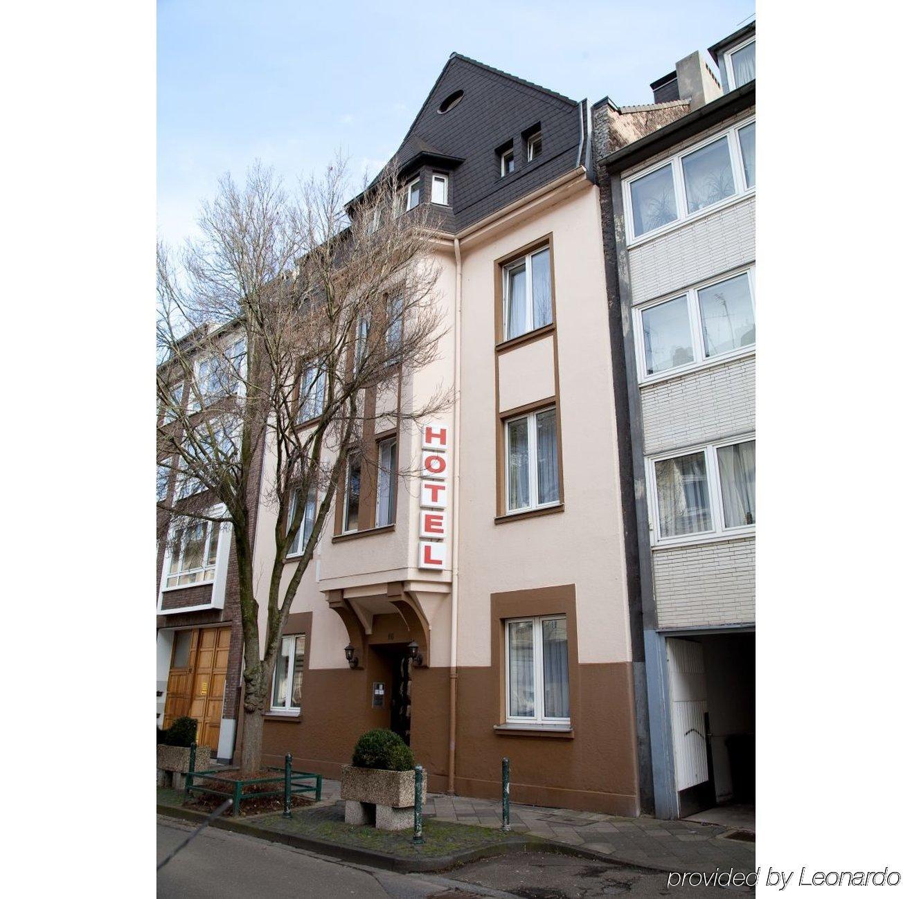 Hotel Engelbert Düsseldorf Buitenkant foto